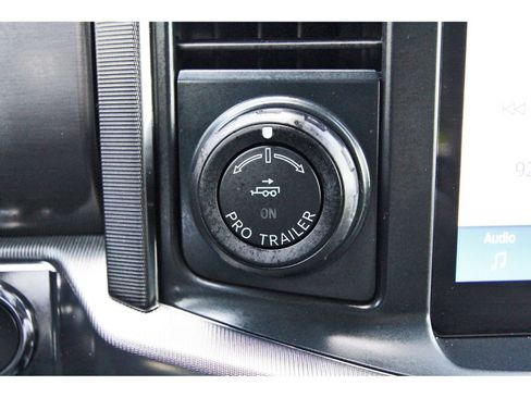 Used 2025 Ford F150 Platinum w/ FX4 Off-Road Package AWD/4WD image 27