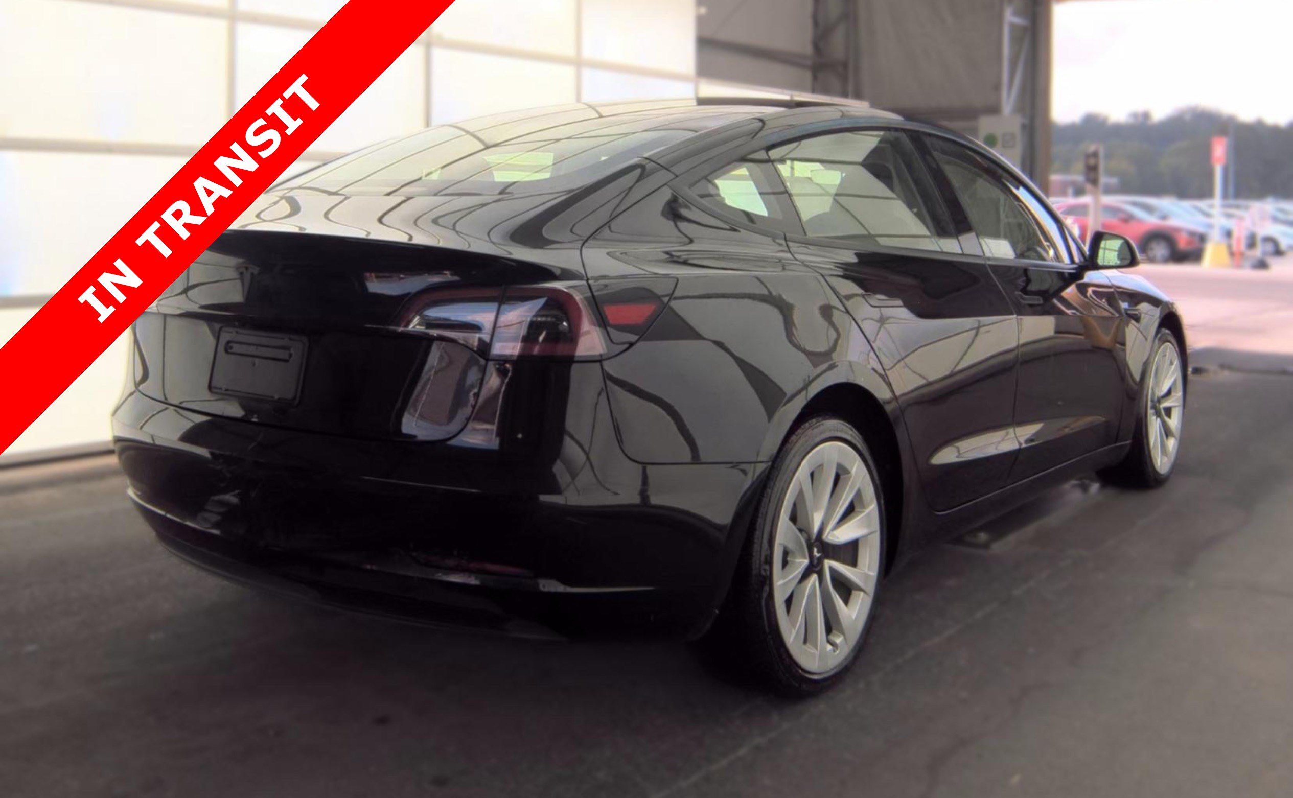 Used 2023 Tesla Model 3 Standard Range RWD image 4