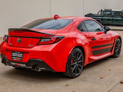 Used 2024 Toyota GR86 TRUENO Edition RWD image 9