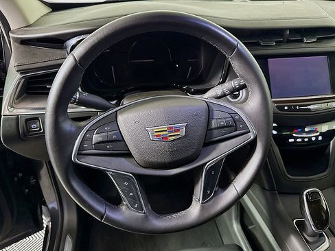 Used 2017 Cadillac XT5 Luxury image 12