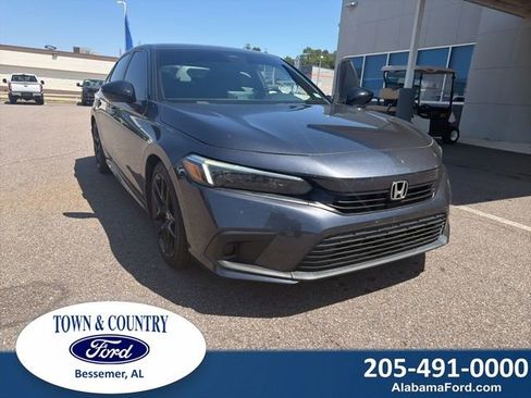 Used 2023 Honda Civic Sport image 1