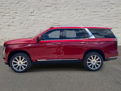 New 2026 Cadillac Escalade Luxury AWD/4WD image 2