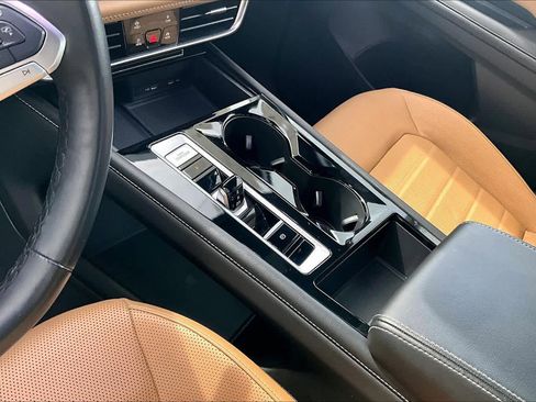 Used 2024 Volkswagen Atlas Cross Sport SEL R-Line image 16