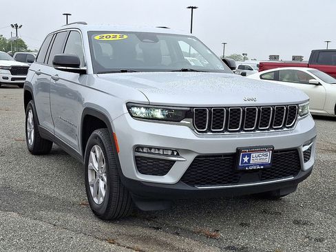 Used 2022 Jeep Grand Cherokee Limited AWD/4WD image 2