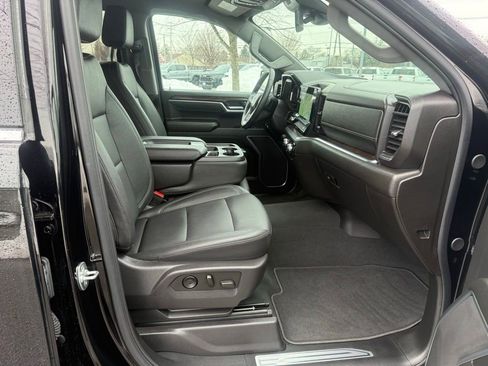 Certified 2025 GMC Sierra 1500 SLT AWD/4WD image 27