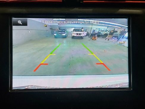 Used 2014 Ford Fusion SE image 9