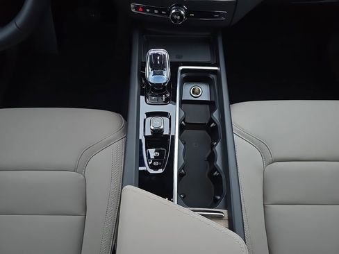 New 2026 Volvo XC60 B5 Core w/ Climate Package AWD/4WD image 19