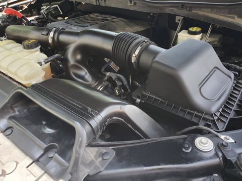 Used 2021 Ford F150 Lariat w/ Trailer Tow Package AWD/4WD image 17