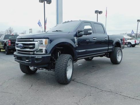 Used 2022 Ford F250 Platinum image 4
