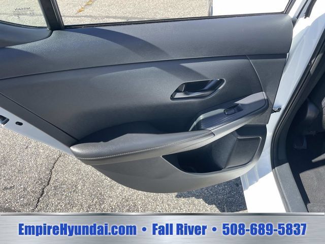 Used 2024 Nissan Sentra SV FWD image 16
