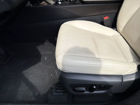 Used 2023 Lexus RX 350 Premium Plus w/ Accessory Package AWD/4WD image 16