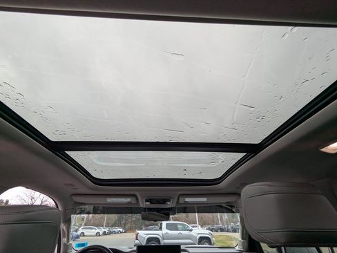 Used 2023 Toyota Sequoia Limited image 22