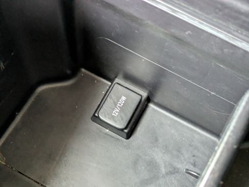 Used 2018 Toyota Highlander SE image 33