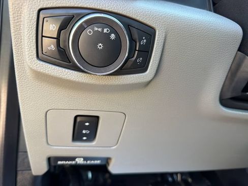 Used 2019 Ford F250 XLT w/ XLT Value Package AWD/4WD image 18