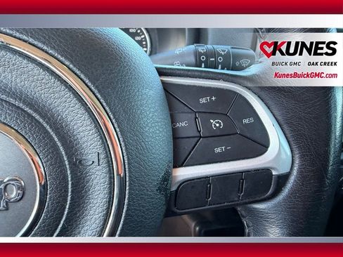 Used 2021 Jeep Renegade Latitude w/ Convenience Group image 13