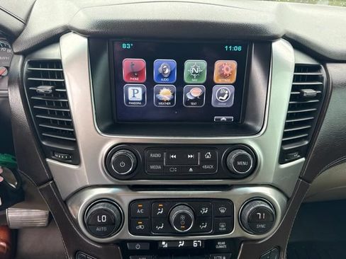 Used 2015 Chevrolet Suburban LT RWD image 11
