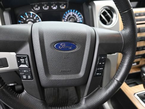 Used 2011 Ford F150 Lariat w/ Lariat Chrome Pkg image 17