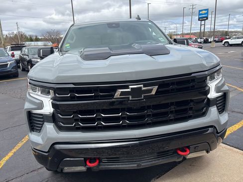 Used 2024 Chevrolet Silverado 1500 LT Trail Boss w/ Convenience Package II AWD/4WD image 5