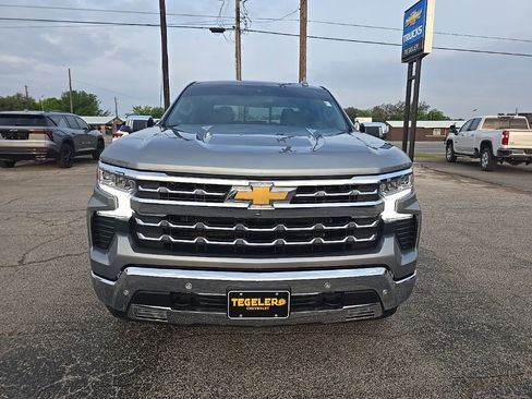Used 2025 Chevrolet Silverado 1500 LTZ w/ LTZ Convenience Package II AWD/4WD image 3