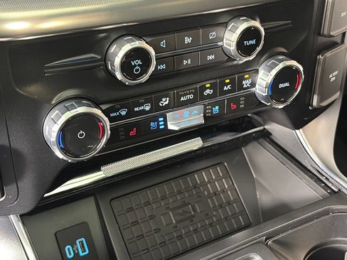 Used 2023 Ford F150 Raptor w/ Raptor 37 Performance Package AWD/4WD image 21