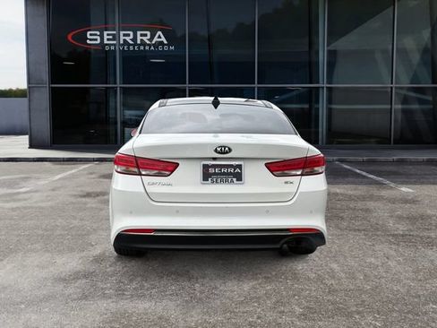 Used 2016 Kia Optima EX w/ Premium Package FWD image 4