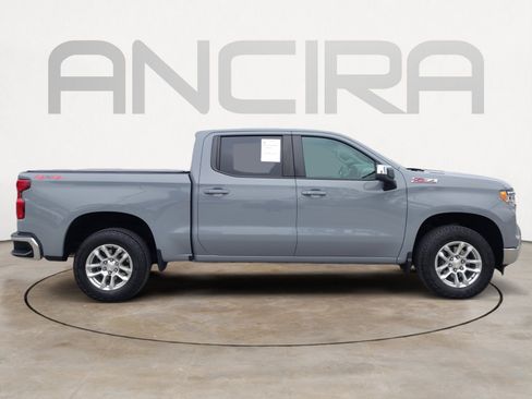 Used 2024 Chevrolet Silverado 1500 LT w/ Z71 Off-Road Package AWD/4WD image 15