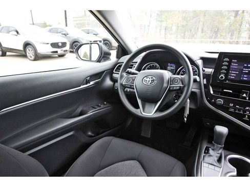 Used 2023 Toyota Camry LE image 6