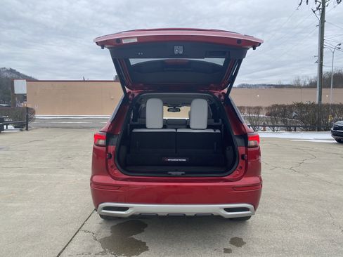 Used 2023 Mitsubishi Outlander SEL image 23