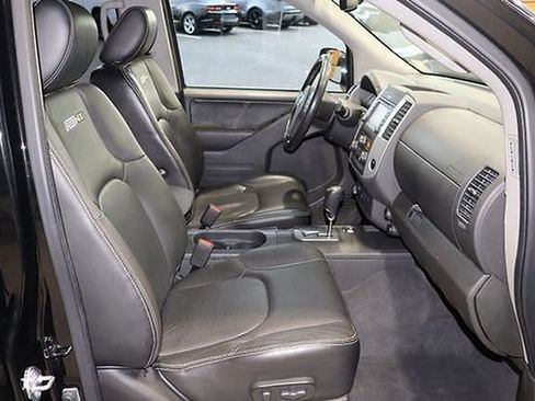 Used 2021 Nissan Frontier PRO-4X w/ Pro-4x Utility Package AWD/4WD image 16