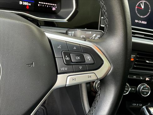 Certified 2024 Volkswagen Jetta SE image 19