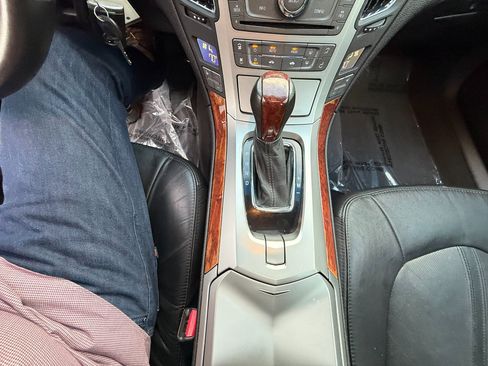 Used 2010 Cadillac CTS Luxury image 18