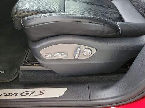 Used 2017 Porsche Macan GTS image 9