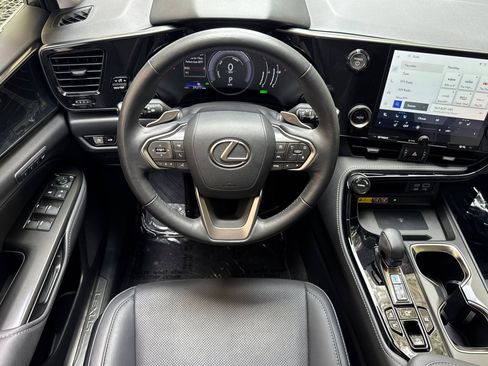 Used 2024 Lexus NX 350h AWD image 29