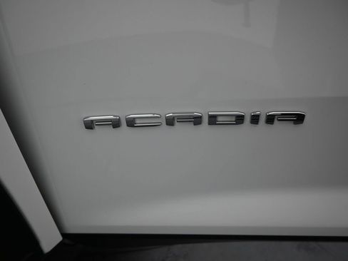 Used 2025 GMC Acadia Elevation FWD image 27
