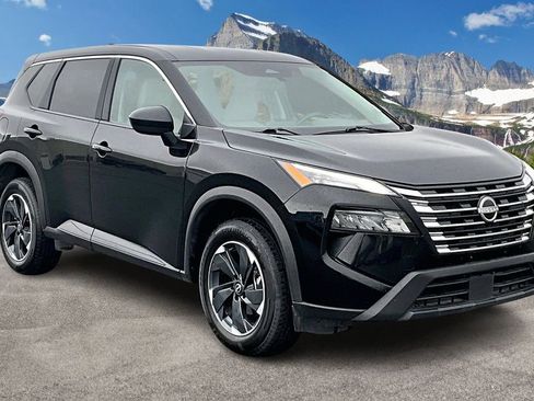 Used 2025 Nissan Rogue SV image 12