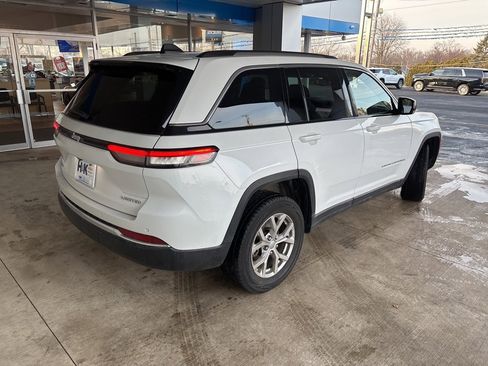 Used 2023 Jeep Grand Cherokee Limited image 5