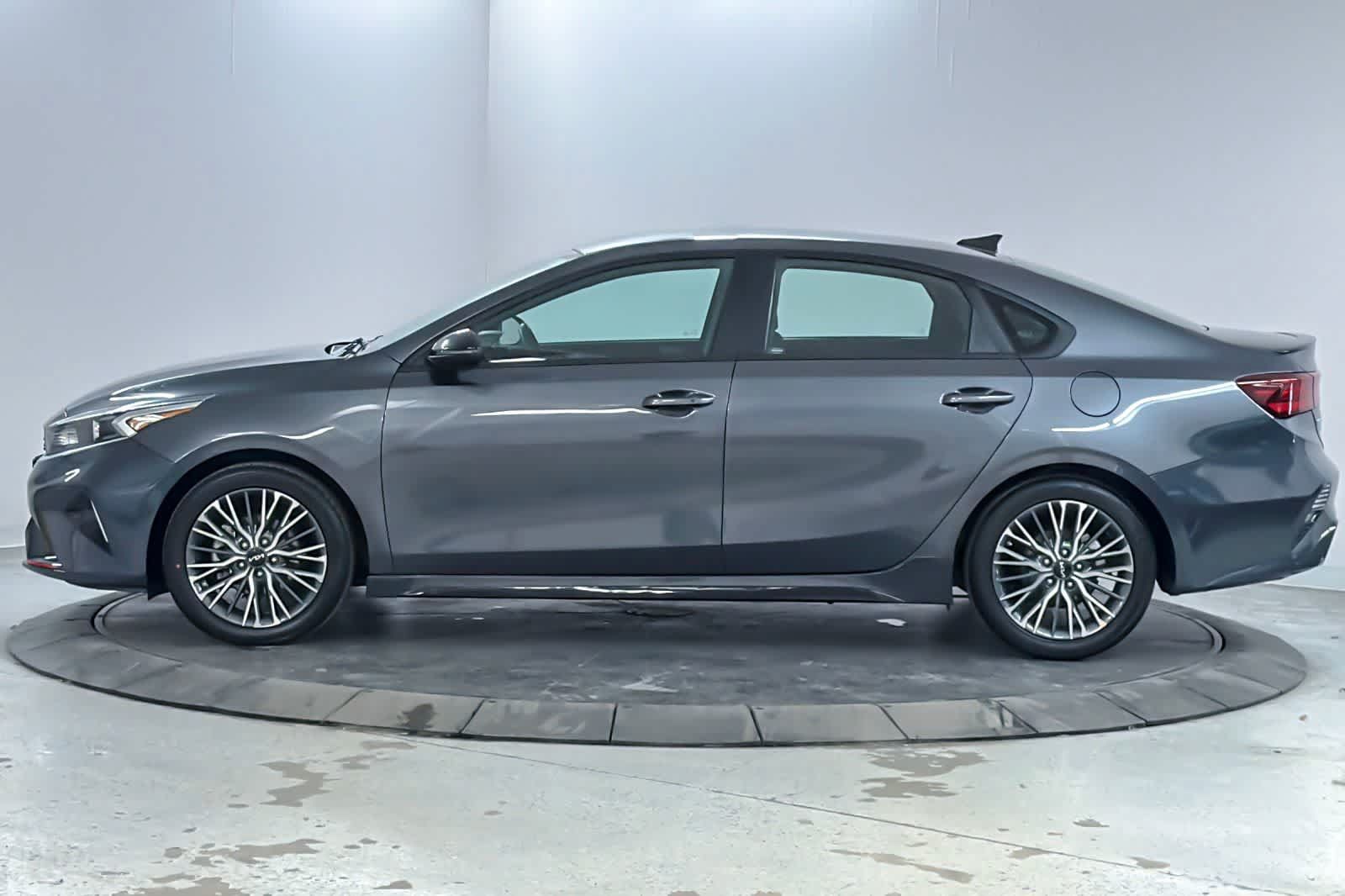 Used 2023 Kia Forte GT-Line FWD image 5