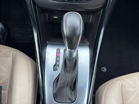 Used 2019 Buick Cascada Premium FWD image 22