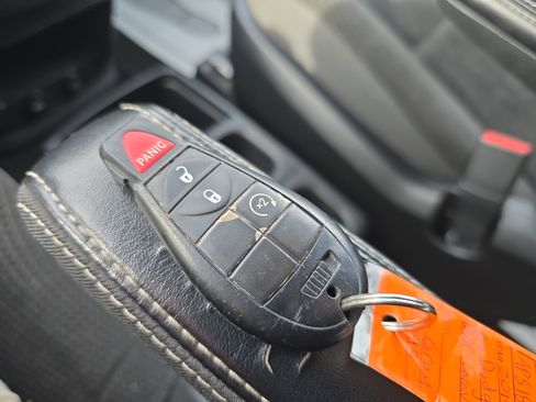 Used 2019 Dodge Grand Caravan SE image 34