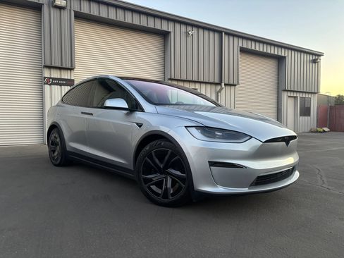 Used 2026 Tesla Model X AWD/4WD image 2