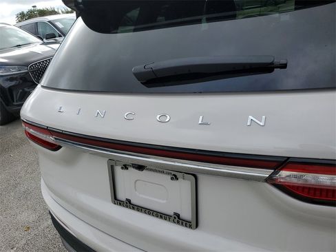 Certified 2020 Lincoln Corsair Standard w/ Convenience Package image 5