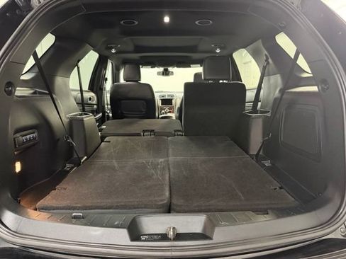 Used 2018 Ford Explorer Limited w/ Equipment Group 301A AWD/4WD image 42