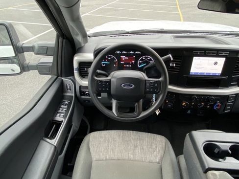 Used 2024 Ford F250 XLT image 27