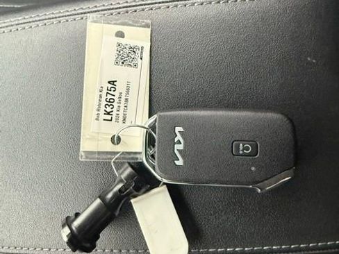 Used 2024 Kia Seltos SX image 21