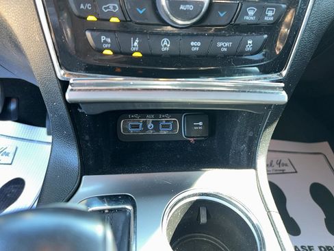 Used 2021 Jeep Grand Cherokee Laredo X image 20