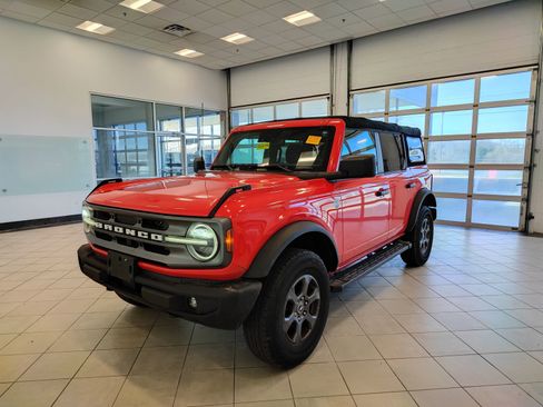 Used 2022 Ford Bronco Big Bend image 8