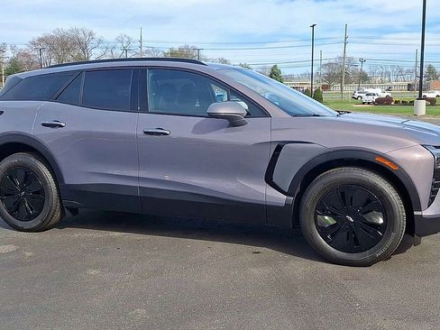 New 2026 Chevrolet Blazer EV LT w/ Midnight/Sport Edition FWD image 4