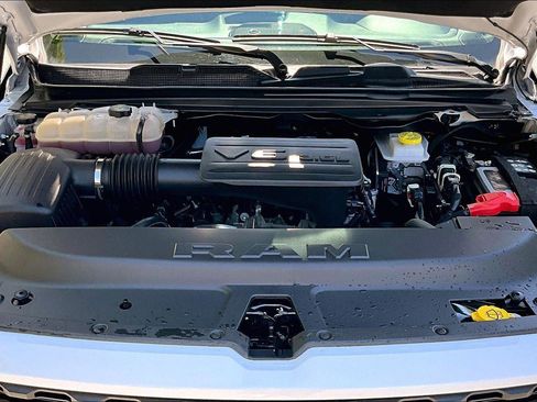 Certified 2025 RAM 1500 Tradesman AWD/4WD image 10