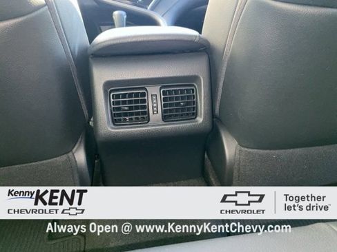 Used 2018 Toyota Camry XSE image 14