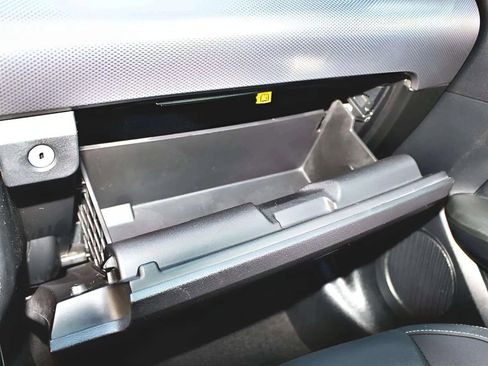 Used 2016 Ford Mustang Coupe image 18